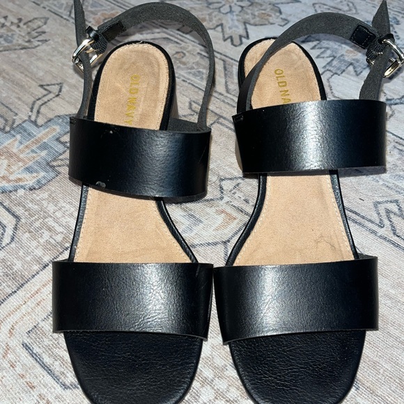 NWOT chunky black heel - Picture 2 of 5